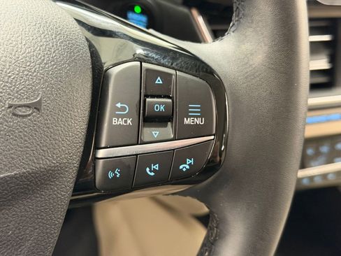 Used 2022 Ford Escape Titanium AWD/4WD image 24