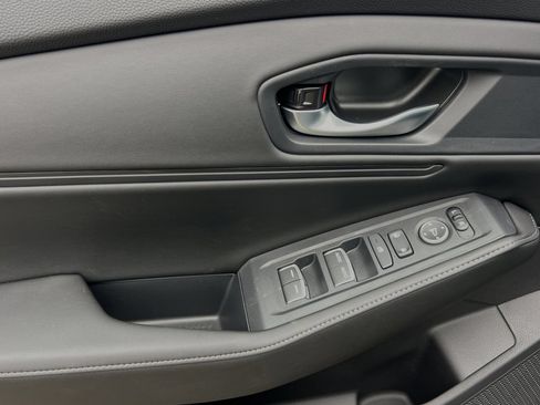 Used 2025 Honda Accord Sport image 10