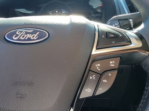 Used 2024 Ford Edge SEL image 25