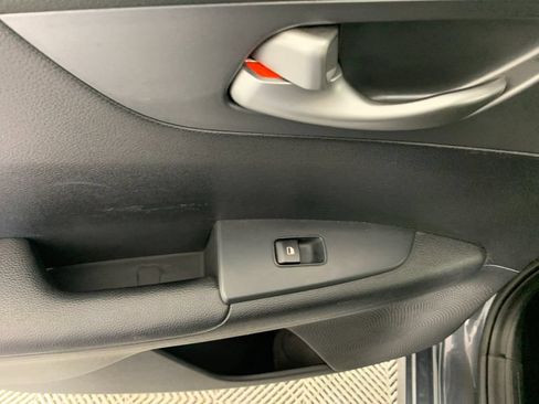 Used 2020 Kia Forte LXS FWD image 30