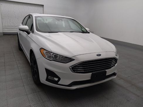 Used 2020 Ford Fusion SE w/ Equipment Group 151A FWD image 14