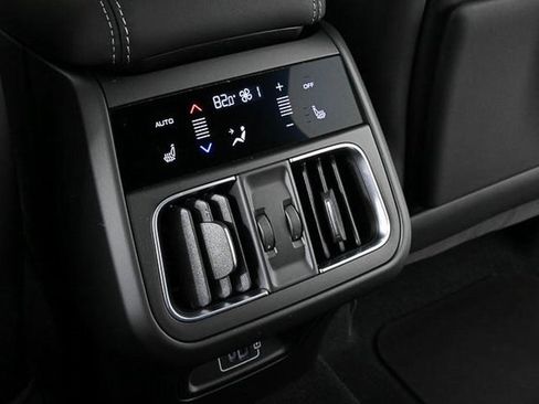 Used 2025 Maserati Grecale Modena image 23