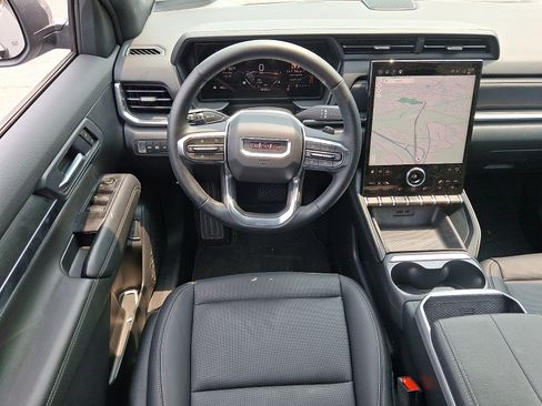 Used 2026 GMC Terrain Elevation w/ Elevation Premium Package FWD image 12