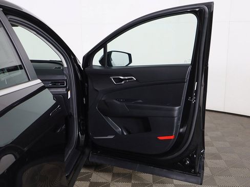 Used 2023 Kia Sportage LX image 17