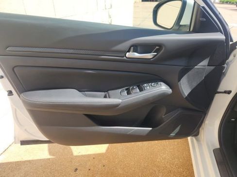 New 2025 Nissan Altima 2.5 SV w/ SV Special Edition Package image 18