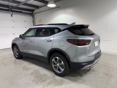 Used 2024 Chevrolet Blazer LT w/ Convenience Package FWD image 5