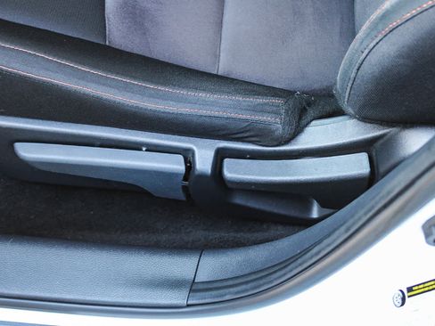 Used 2024 Nissan Sentra SR FWD image 19