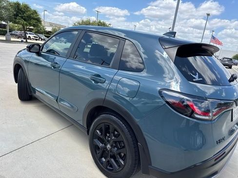 Used 2023 Honda HR-V Sport image 4