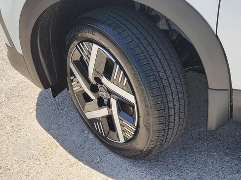 New 2026 Nissan Kicks SV w/ Cold Weather Package FWD image 9