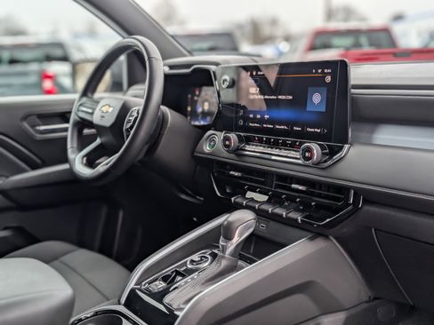 Used 2023 Chevrolet Colorado LT w/ LT Convenience Package II image 41