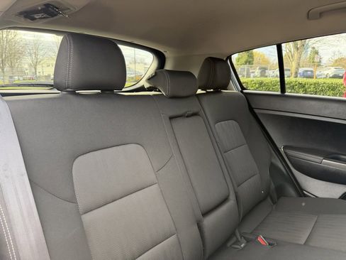 Used 2022 Kia Sportage LX image 29