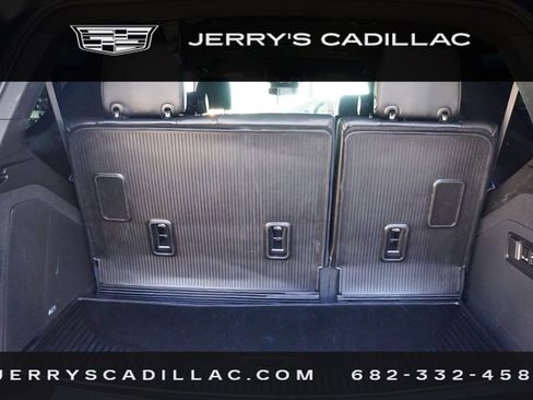 Used 2022 Cadillac Escalade Luxury w/ LPO, Floor Liner Package image 24