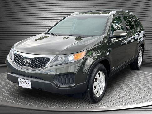 Used 2013 Kia Sorento LX AWD/4WD image 3