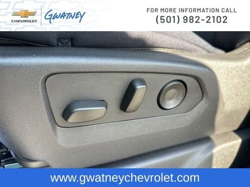 Used 2025 Chevrolet Silverado 1500 LT Trail Boss AWD/4WD image 16