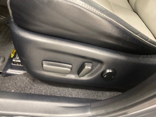 Used 2016 Toyota RAV4 Limited w/ Protection Package AWD/4WD image 13