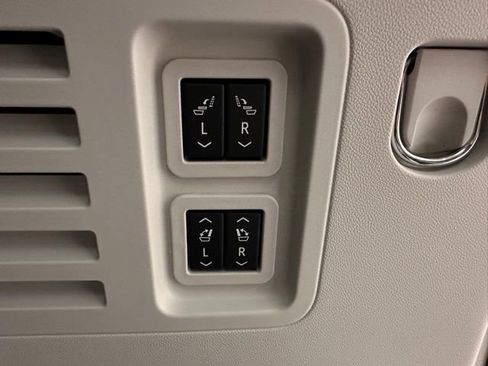 New 2026 GMC Acadia Denali w/ Super Cruise Package image 24