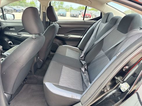 Used 2025 Nissan Versa SV FWD image 23