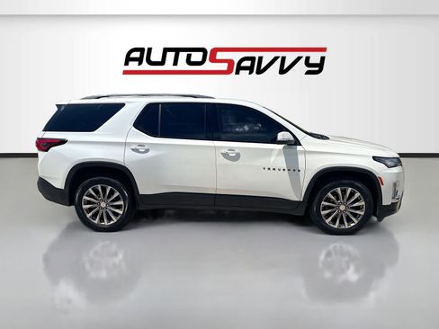 Used 2022 Chevrolet Traverse RS FWD image 8