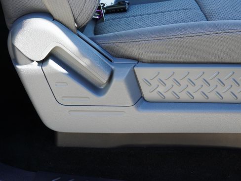 Used 2013 Ford F150 XLT w/ Luxury Equipment Group AWD/4WD image 26