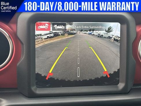 Used 2021 Jeep Wrangler Unlimited Rubicon w/ Xtreme Recon 35" Tire Package AWD/4WD image 26