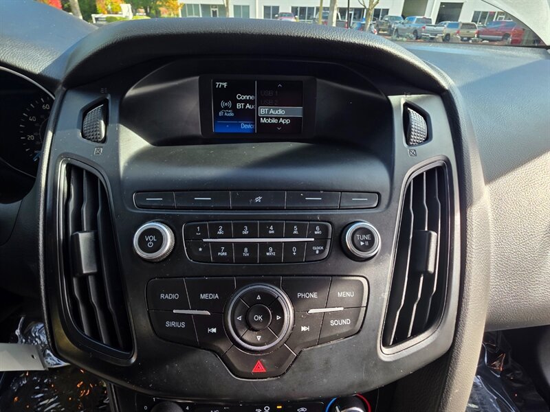 Used 2018 Ford Focus SE w/ Cold Weather Package FWD image 42