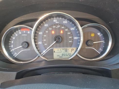 Used 2015 Toyota Corolla LE image 18