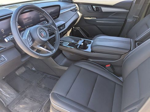 Certified 2025 Buick Enclave Preferred image 26