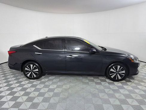 Used 2021 Nissan Altima 2.5 SL image 4