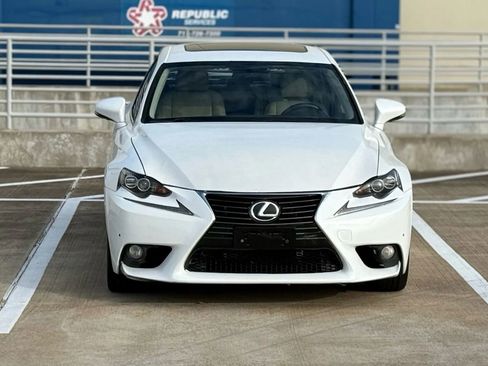 Used 2014 Lexus IS 250 w/ Navigation Package RWD image 2