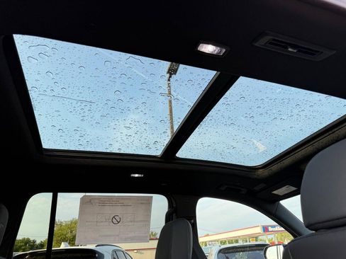 New 2026 Buick Enclave Sport Touring w/ Power Package image 7