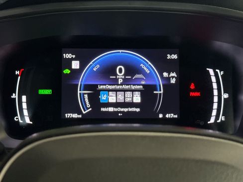 Used 2025 Toyota Corolla SE w/ SE Premium Package FWD image 26