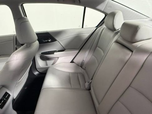 Used 2015 Honda Accord EX-L image 38