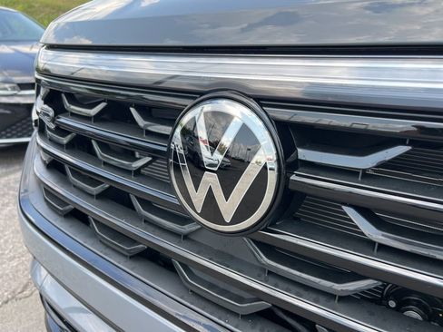 New 2026 Volkswagen Atlas Cross Sport SEL R-Line AWD/4WD image 10