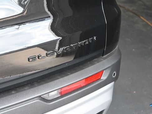 New 2025 GMC Acadia Elevation image 11