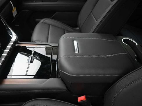 New 2026 GMC Yukon XL Denali w/ Sun & Power Step Package image 15