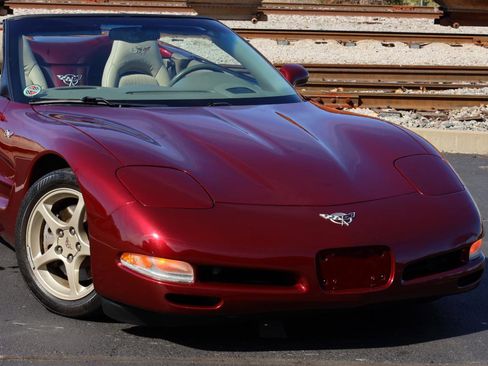 Used 2003 Chevrolet Corvette Convertible w/ Preferred Equipment Group1 RWD image 17
