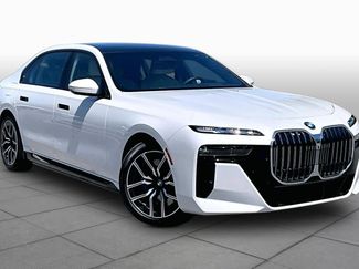 Used 2025 BMW 750e xDrive w/ Executive Package AWD/4WD video 2