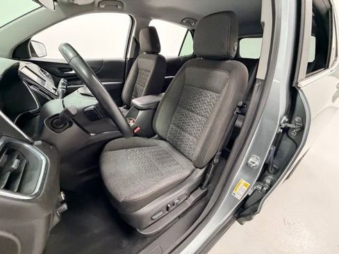 Used 2024 Chevrolet Equinox LT image 9