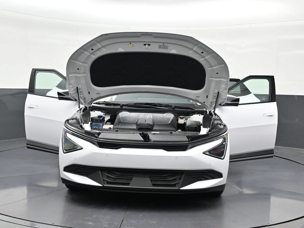 Used 2025 Kia EV6 Light RWD image 41