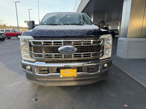 Used 2024 Ford F250 XLT image 2