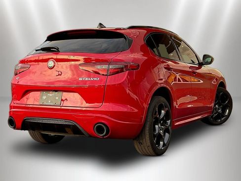 Used 2023 Alfa Romeo Stelvio Veloce AWD/4WD image 6