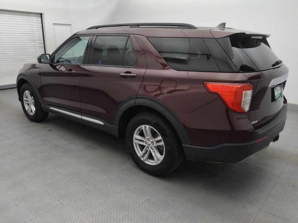 Used 2022 Ford Explorer XLT w/ Equipment Group 202A AWD/4WD image 3