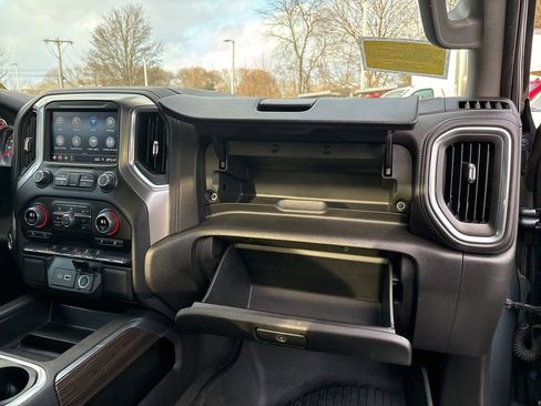 Used 2022 Chevrolet Silverado 1500 RST image 24