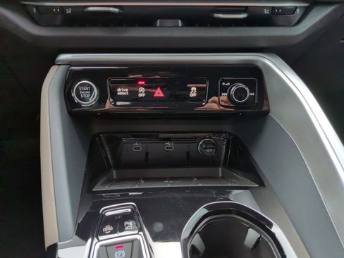 Certified 2026 Audi Q5 Premium Plus AWD/4WD image 25