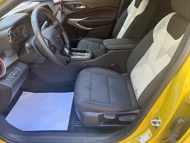 Used 2024 Chevrolet Trax RS w/ Sunroof Package FWD image 16