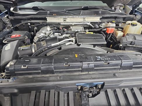 Certified 2020 Chevrolet Silverado 2500 LTZ w/ LTZ Premium Package AWD/4WD image 35