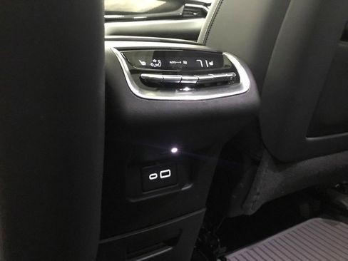 Certified 2024 Cadillac XT6 Sport w/ Technology Package image 14