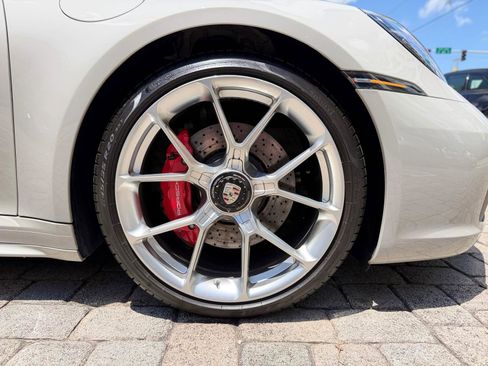 Used 2021 Porsche 911 Targa 4S w/ Premium Package AWD/4WD image 29
