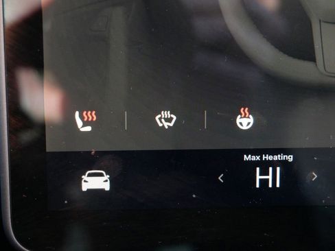 Used 2023 Tesla Model Y Long Range image 23