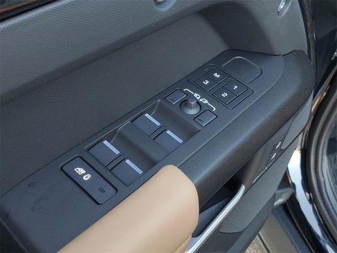 New 2026 Land Rover Defender 130 V8 image 12